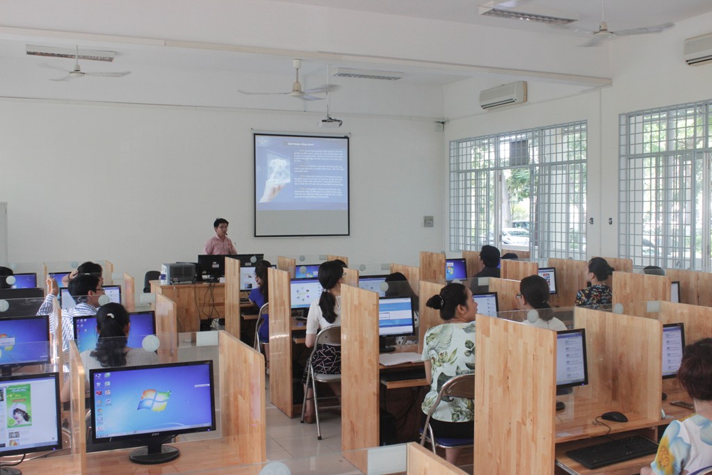 Triển khai phần mềm văn phòng điện tử CloudOffice cho ĐH knih tế Đà Nẵng
